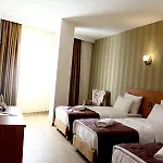 Szálloda Realist 3*