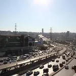 Отель Realist