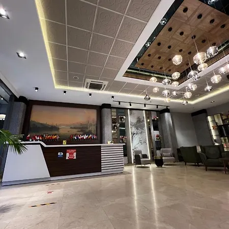 Realist Стамбул