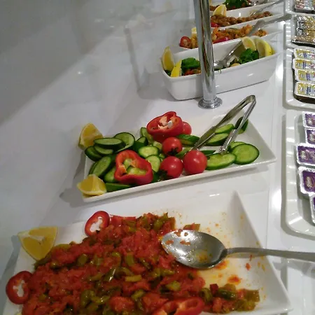 Realist 3* Стамбул