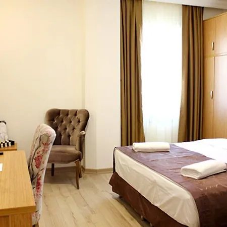 Realist Отель 3*