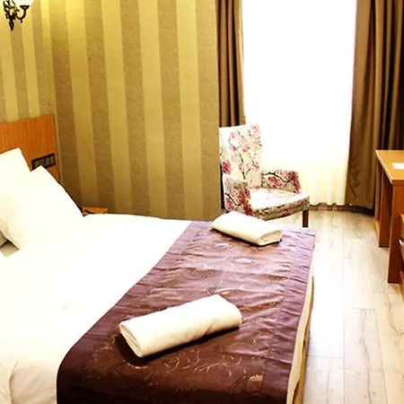 Realist Стамбул