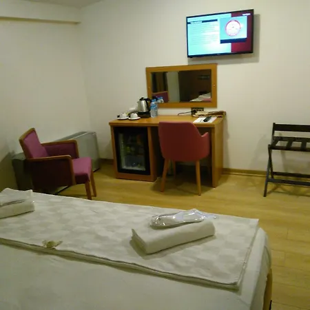 Hotel Realist 3*