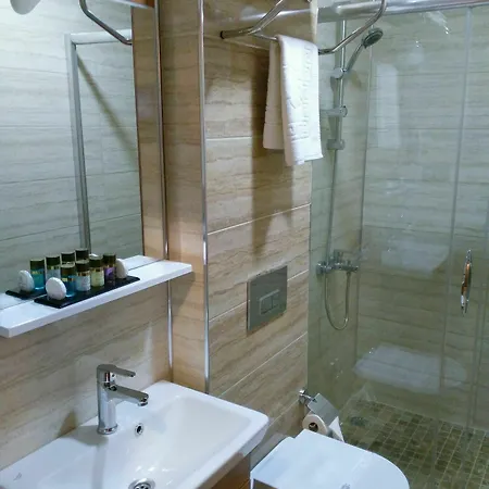 Realist 3* Istanbulská provincie