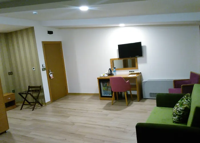 Szálloda Realist 3*