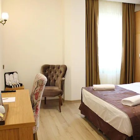 Hotel Realist 3*